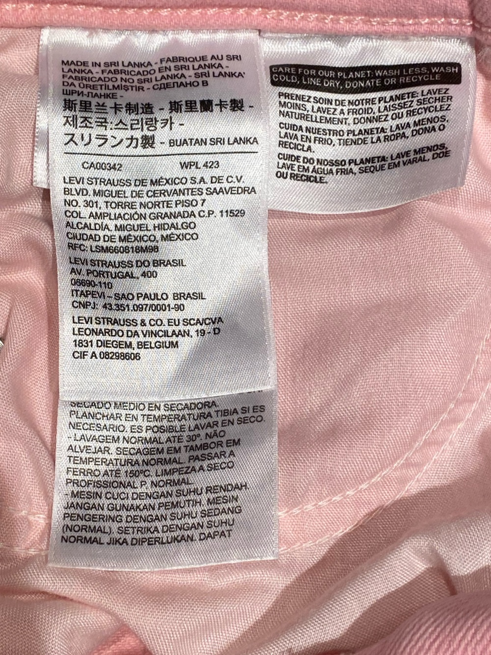 Levi's 721 High-Rise Skinny Pink Jeans, size 28. - Picture 5 of 7